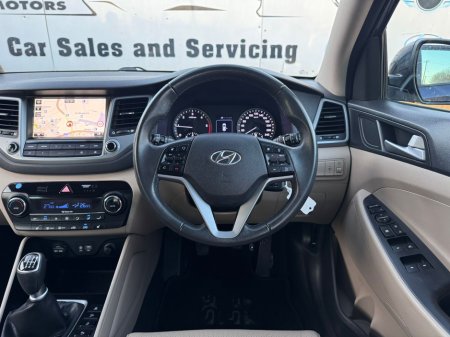 2017 Hyundai Tucson 1.7 EXECUTIVE 5DR €14,999 thumbnail