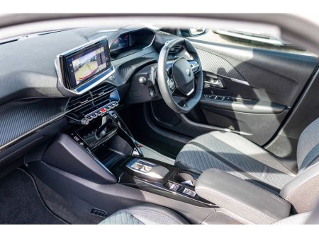 2025 Peugeot 208 - thumbnail 8