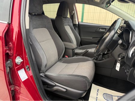 2018 Toyota Auris 1.2 D-4T LUNA SPORT 4DR €14,950 thumbnail