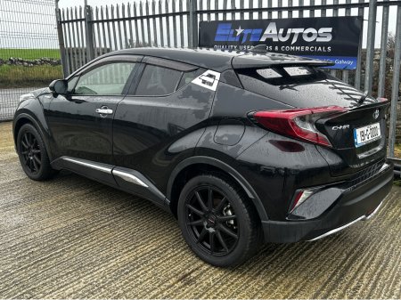 2019 Toyota C-HR Self Charging Hybrid €18,995 thumbnail
