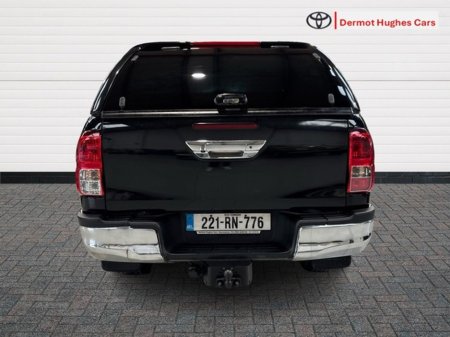 2022 Toyota Hilux 2.4 SR5 DOUBLE CAB 4DR €33,995