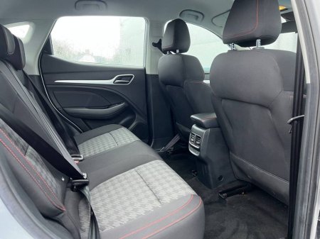 2023 MG ZS 73KWH // LONG RANGE MODEL // VERY LOW MILEAGE // APPLE CARPLAY/ANDROID AUTO €22,900 thumbnail