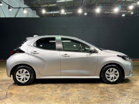 2023 Toyota Yaris - photo 3