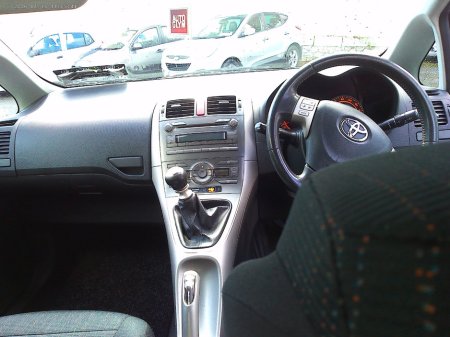 2009 Toyota Auris - photo 2