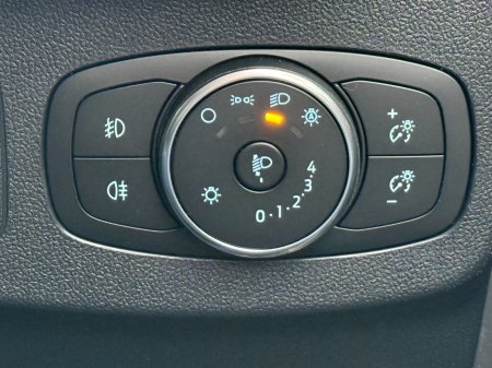 2020 Ford Puma 1.0T EcoBoost mHEV 125PS Titanium €17,950 thumbnail