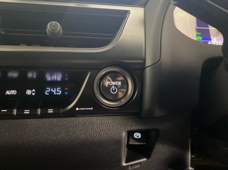 2023 Lexus UX 250 H Dynamic €38,950 thumbnail