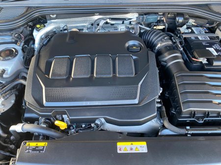 2021 Volkswagen Golf STYLE 2.0 TDI 115HP 5DR thumbnail