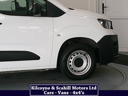 2022 Peugeot Partner - thumbnail 24