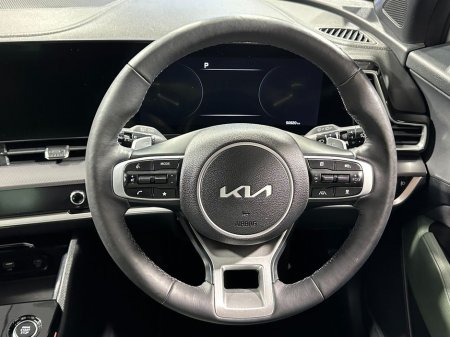 2024 Kia Sportage Anniversary Edition Plug-in Hybrid €39,800 thumbnail