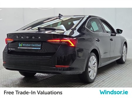 2023 Skoda Octavia - thumbnail 2