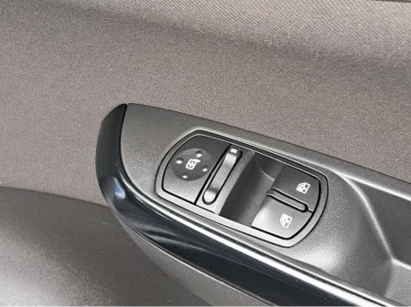 2017 Opel Corsa 1.4 SRI VX-LINE 90BHP **7" TOUCH SCREEN** €8,950 thumbnail