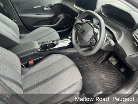 2025 Peugeot 208 ALLURE 1.2 MHEV EDCT 4DR A €29,950