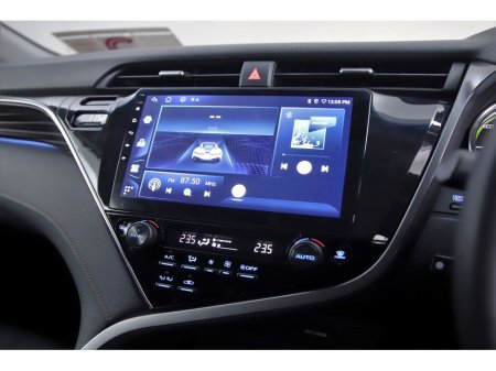 2017 Toyota Camry 2.5 HYBRID *PARK SENSORS*REVERSE CAM* €19,890 thumbnail