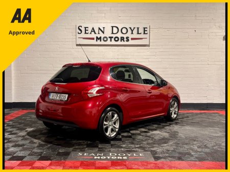 2014 Peugeot 208 - thumbnail 8