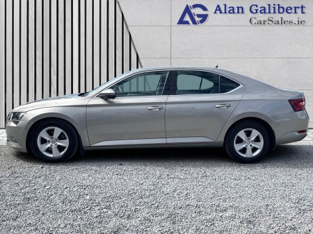 2017 Skoda Superb - photo 5