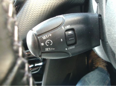 2016 Peugeot 2008 - thumbnail 11