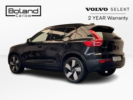 2023 Volvo XC40 - thumbnail 3