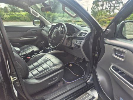 2019 Mitsubishi L200 TITANIUM DI-D 4WD DCB €19,450