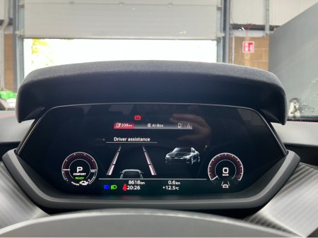 2023 Audi e-tron GT quattro - thumbnail 31