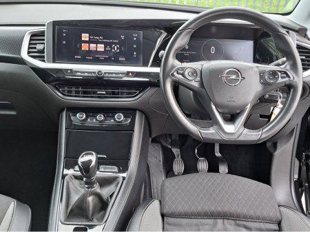 2023 Opel Grandland SRI 1.2TURBO 130BHP **REVERSING CAMERA** €23,950 thumbnail