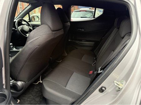 2018 Toyota C-HR - thumbnail 12