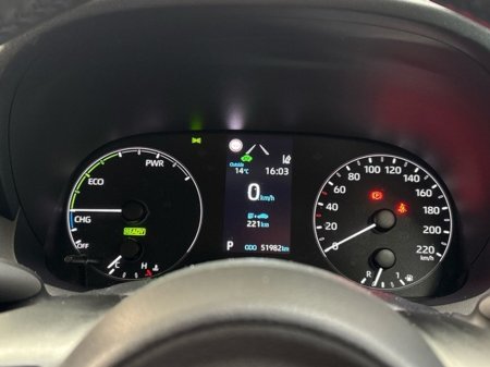 2021 Toyota Yaris HYBRID LUNA 4DR AUTO €21,950 thumbnail