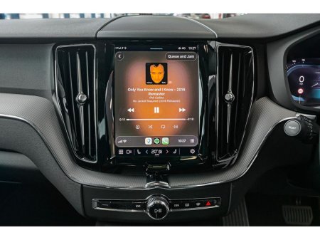 2023 Volvo XC60 - thumbnail 19