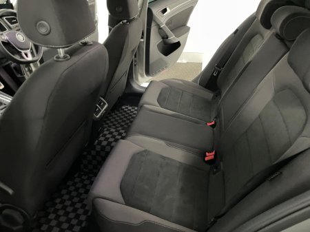 2019 Volkswagen Golf 1.4 TSI 5DR 150HP Highline DSG €15,995 thumbnail