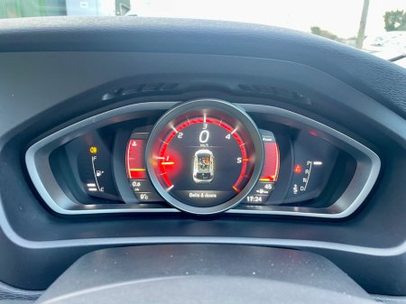 2017 Volvo V40 - thumbnail 30