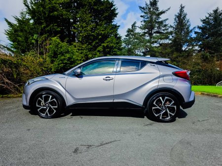 2017 Toyota C-HR - thumbnail 17