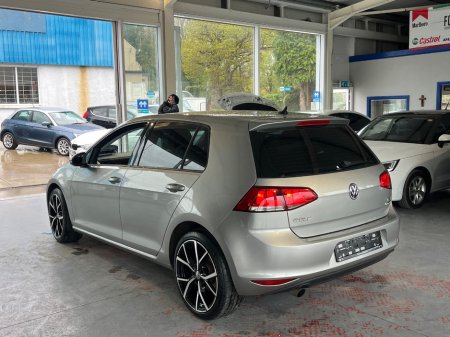 2016 Volkswagen Golf - thumbnail 7