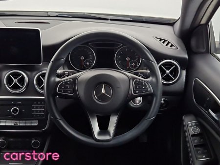 2017 Mercedes-Benz A Class A180 1.6 Auto thumbnail