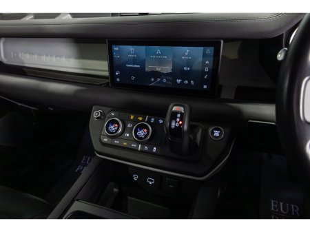 2022 Land Rover Defender - thumbnail 13