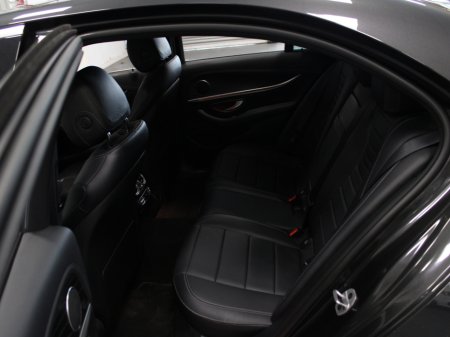 2021 Mercedes-Benz E Class - thumbnail 34