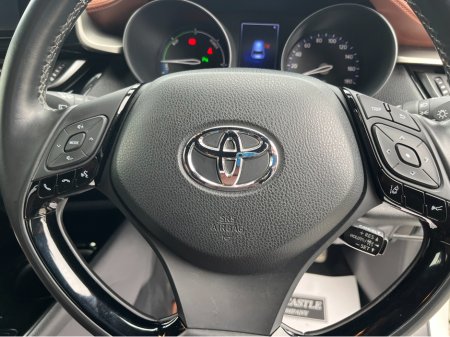 2019 Toyota C-HR - thumbnail 17