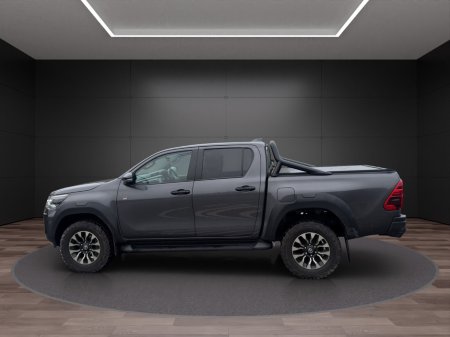 2022 Toyota Hilux  thumbnail