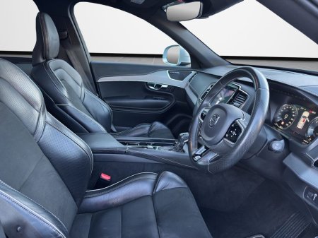 2019 Volvo XC90 2.0 D5 R-design "Big space, big style, big statement" €45,888 thumbnail