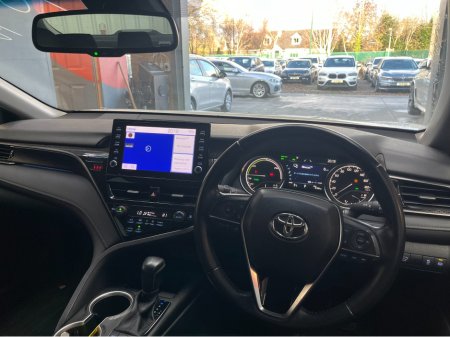 2021 Toyota Camry 2021 TOYOTA CAMRY 2.5L HYBRID / 98K KMS / ADAPTIVE CRUISE CONTROL, REVERSE CAMERA & MORE €28,950 thumbnail
