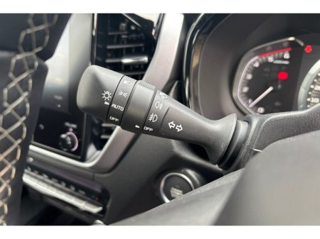 2025 Isuzu D-MAX DL40 AUTO DCB €48,499 thumbnail