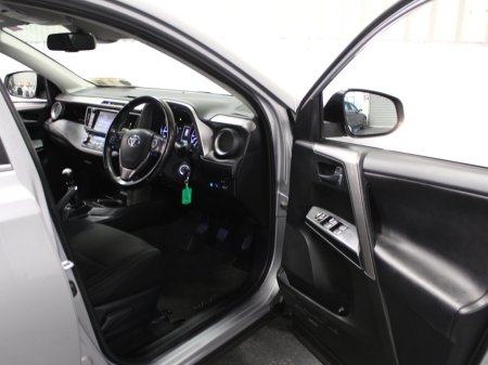 2017 Toyota Rav4 2.0 D-4D BUSINESS EDITION TSS 5DR thumbnail