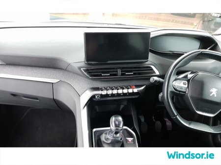 2022 Peugeot 5008 1.5 BlueHDi 130bhp Allure €37,995 thumbnail