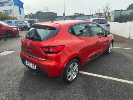 2016 Renault Clio - thumbnail 8