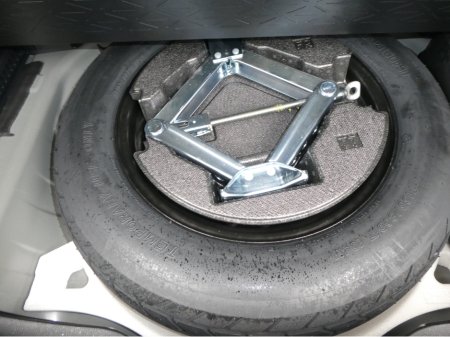 2025 Toyota Rav4 - thumbnail 10