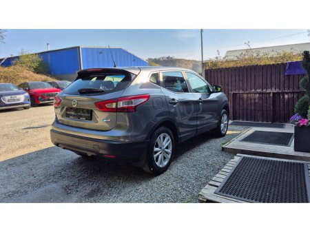 2014 Nissan Qashqai - thumbnail 8