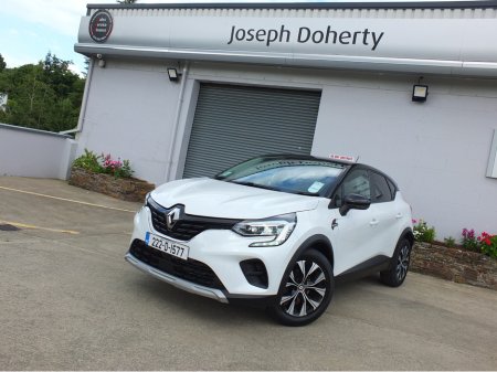 2022 Renault Captur LIMITED EDITION NAEB TCE 90 5DR €19,750