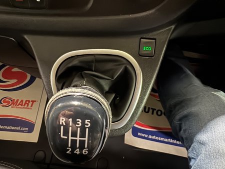 2020 Nissan NV300 - thumbnail 20