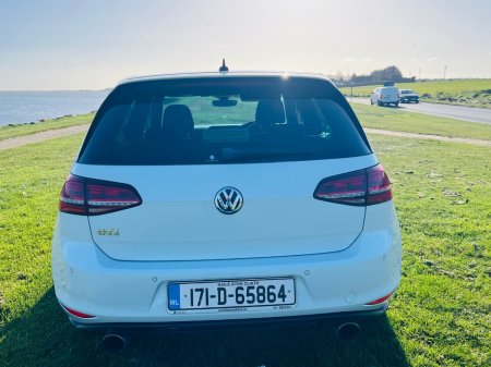2017 Volkswagen Golf - thumbnail 9