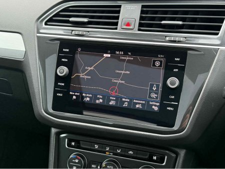 2018 Volkswagen Tiguan 2.0 TDI 115HP MANUAL  COMFORTLINE ** LOW KM'S ** €22,750 thumbnail