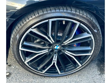 2022 BMW 5 Series - thumbnail 6