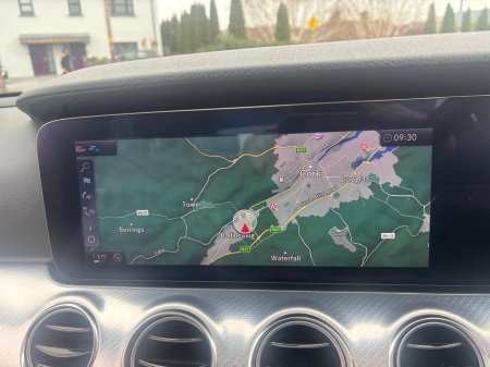 2019 Mercedes-Benz E Class - thumbnail 4